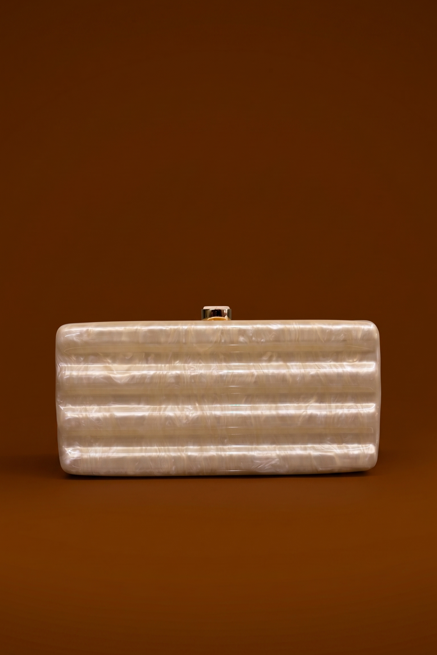 CLUTCH ACRILIC RECT IVORY
