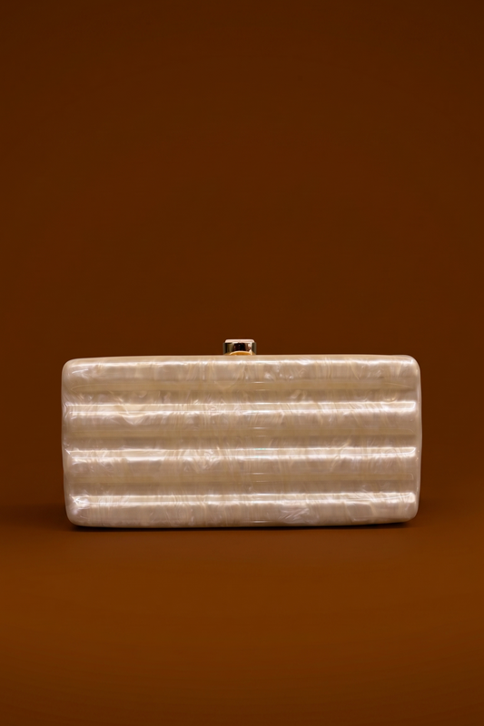 CLUTCH ACRILIC RECT IVORY
