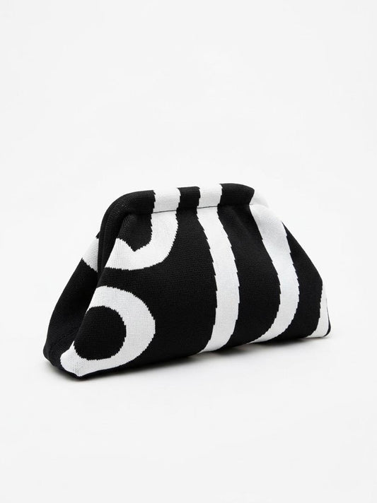 BEACH NECESER - BLACK&WHITE